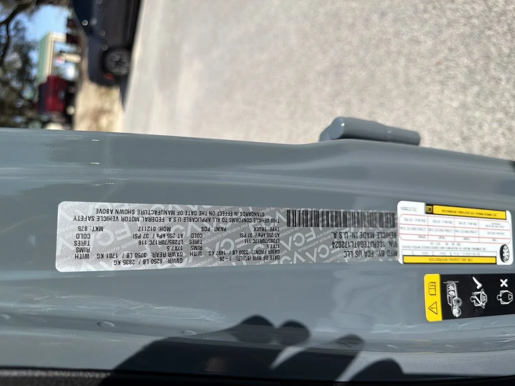 New 2026 Anvil Clear-Coat Exterior Paint Jeep Mojave X image 33
