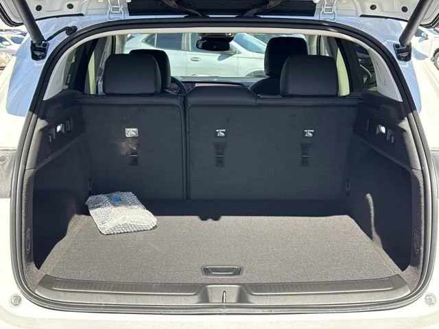 New 2026 Summit White Buick Preferred image 6