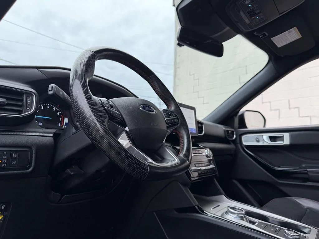 Used 2022 Black Ford ST-Line image 24