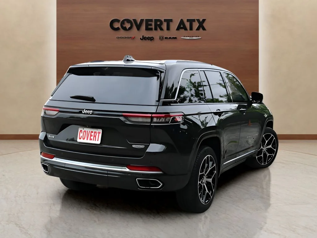 Used 2023 Black Jeep Summit Reserve image 5