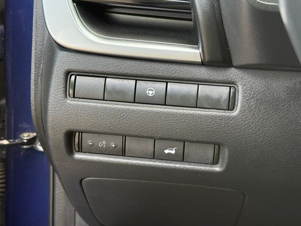 Used 2023 Caspian Blue Nissan SV image 16
