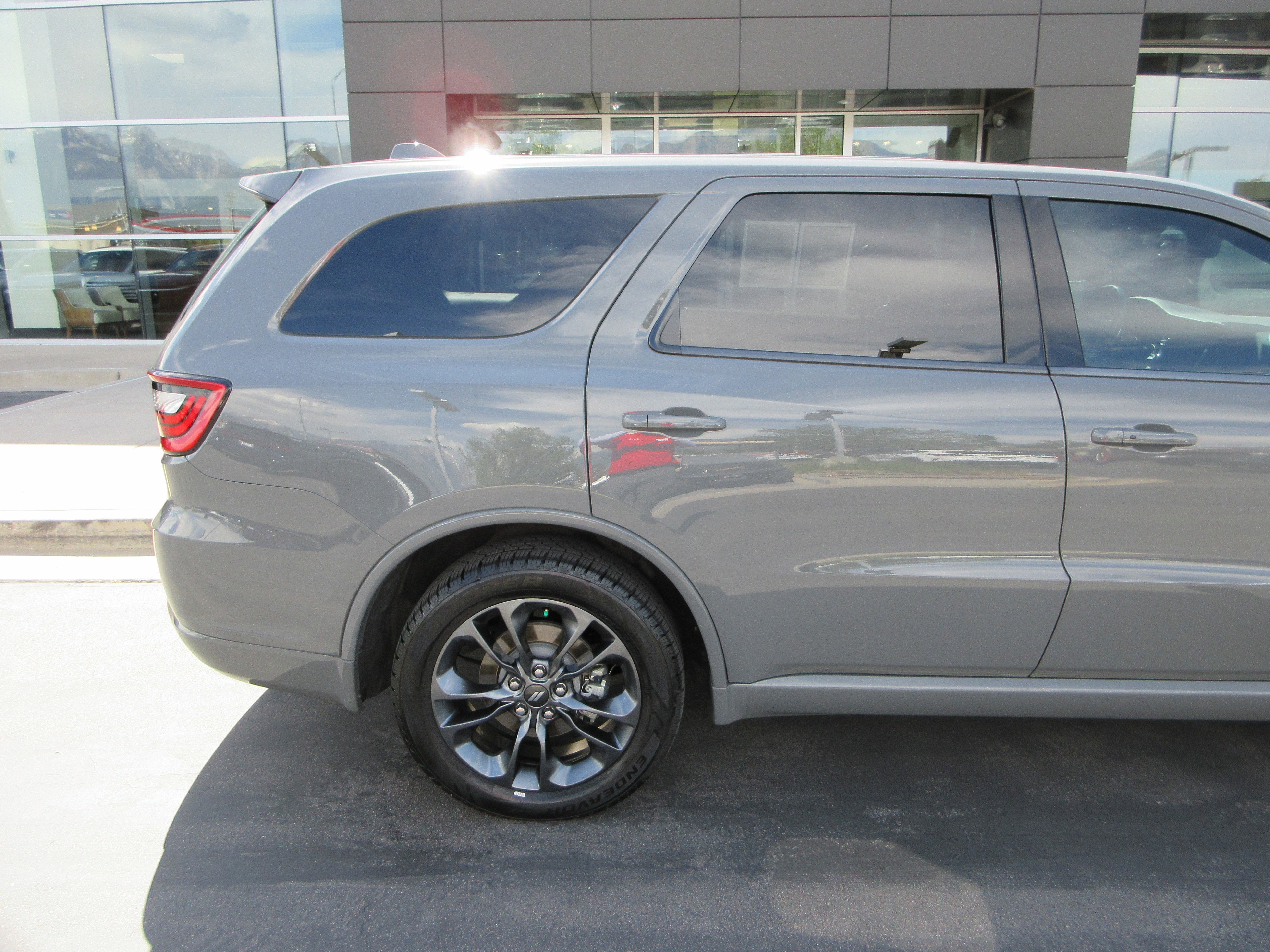 Used 2022 Destroyer Gray Clearcoat Dodge R/T image 12