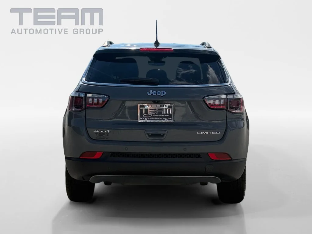 Used 2024 Gray Jeep Limited image 6