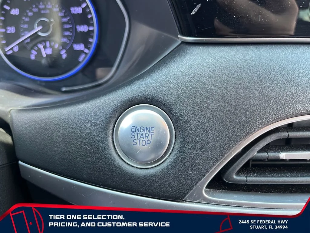 Used 2020 Gray Hyundai SEL image 20