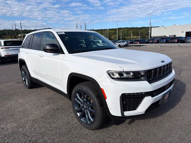 New 2026 White/off-white Jeep  image 1