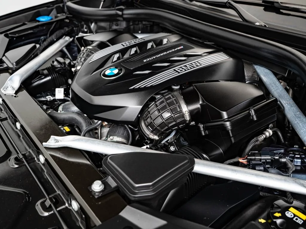 Used 2022 Arctic Gray Metallic BMW M50i image 49