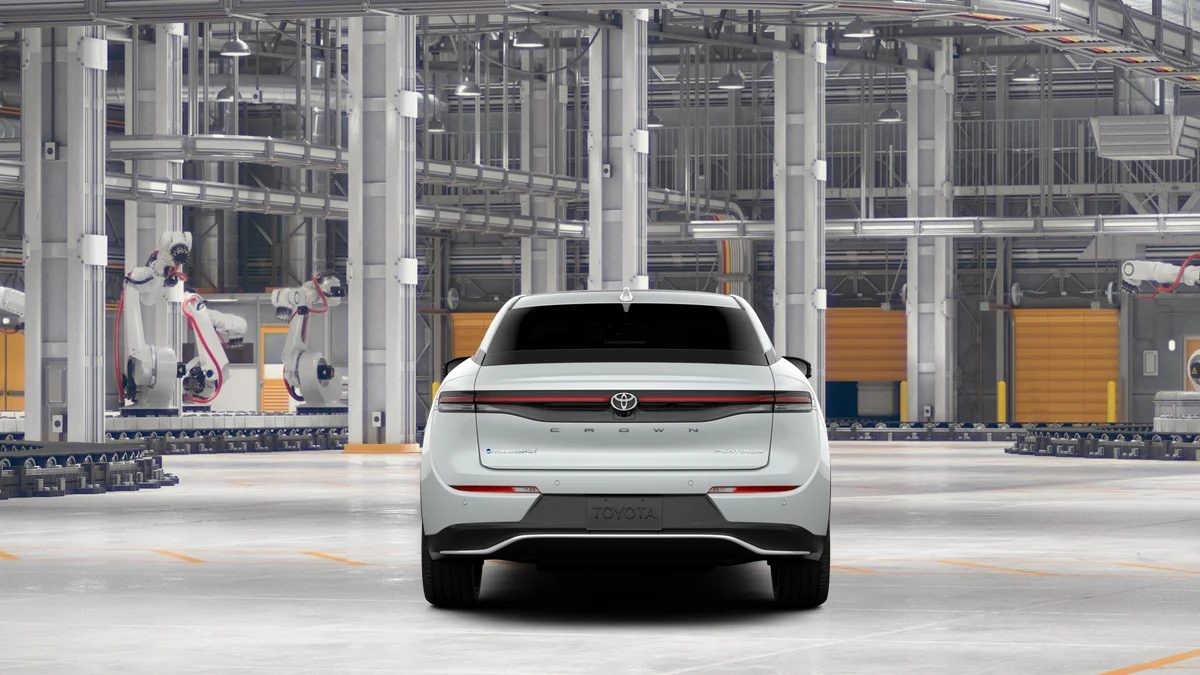 New 2026 Oxygen White Toyota Platinum image 8