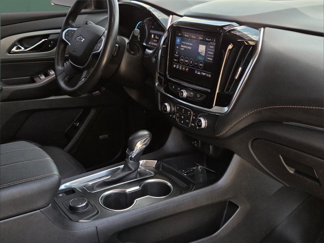 Used 2021 Gray Chevrolet RS image 30