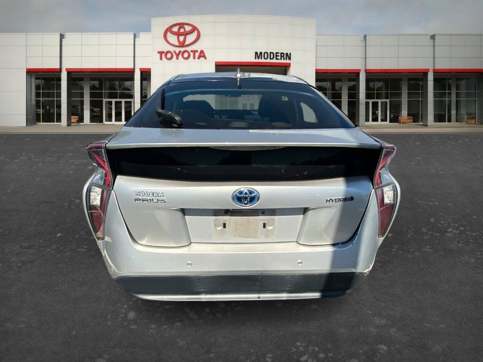 Used 2018 Classic Silver Metallic Toyota Two image 12