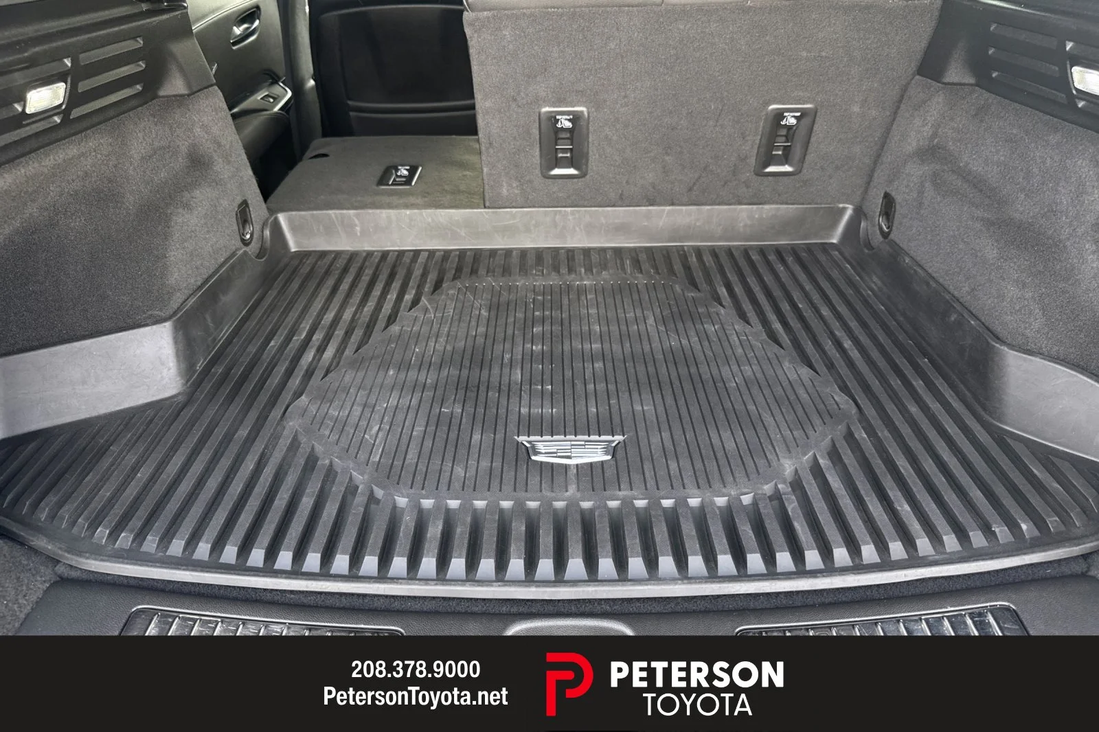 Used 2023  Cadillac Sport image 14