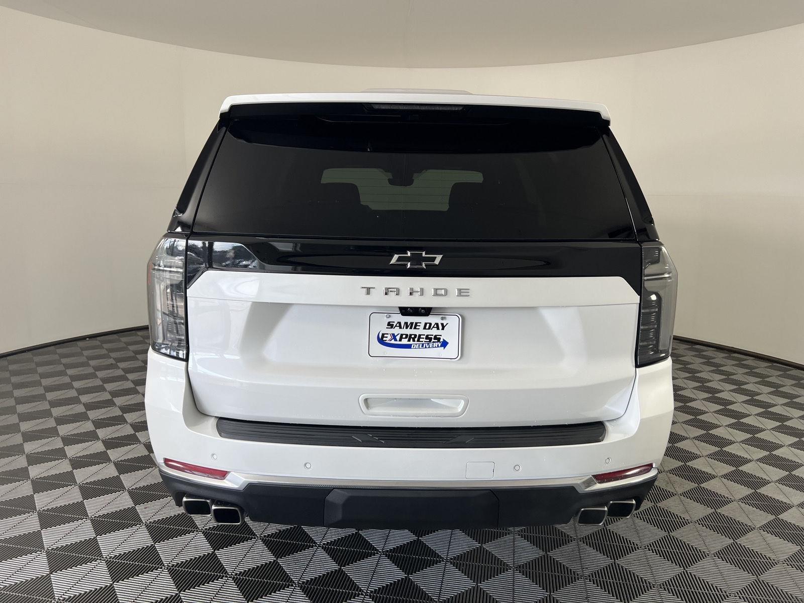 Used 2025 Iridescent Pearl Tricoat Chevrolet High Country image 32