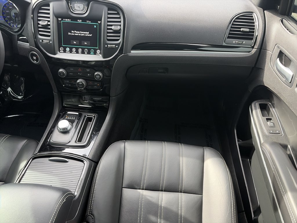 Used 2023 White Chrysler S image 16