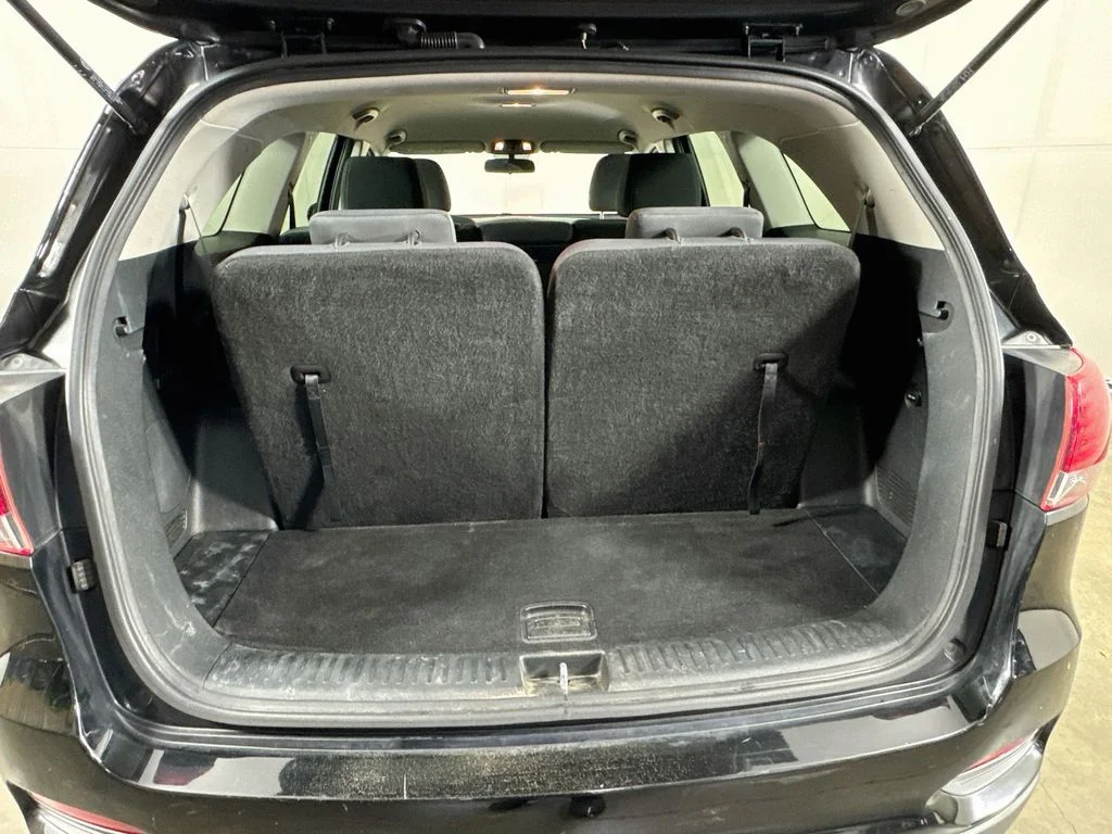 Used 2019 Black Kia L image 30