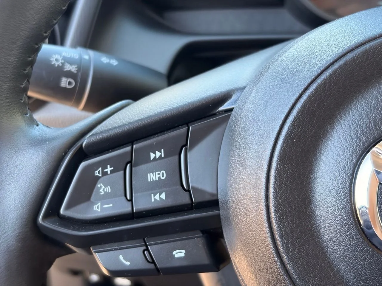 Used 2018 Deep Crystal Blue Mica Mazda Touring image 26