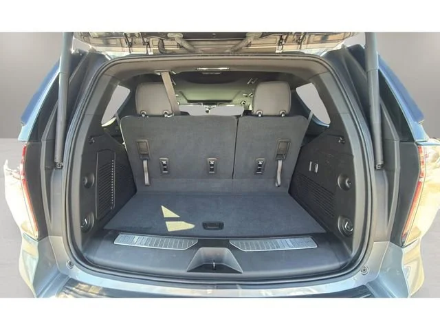 Used 2021 Satin Steel Metallic Chevrolet Z71 image 31