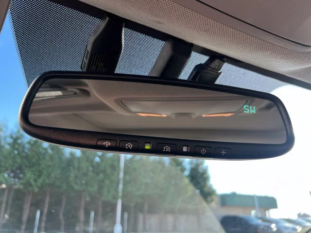 Used 2018 Silver Hyundai Value Edition image 21