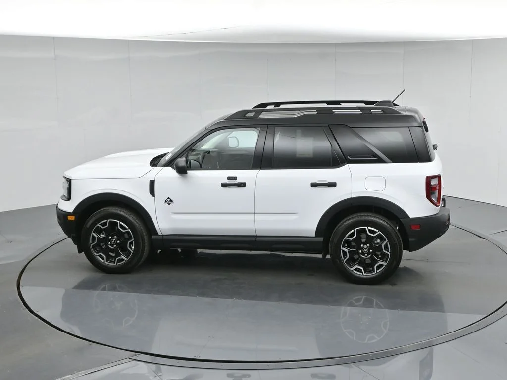 New 2026 Oxford White Ford Outer Banks image 52