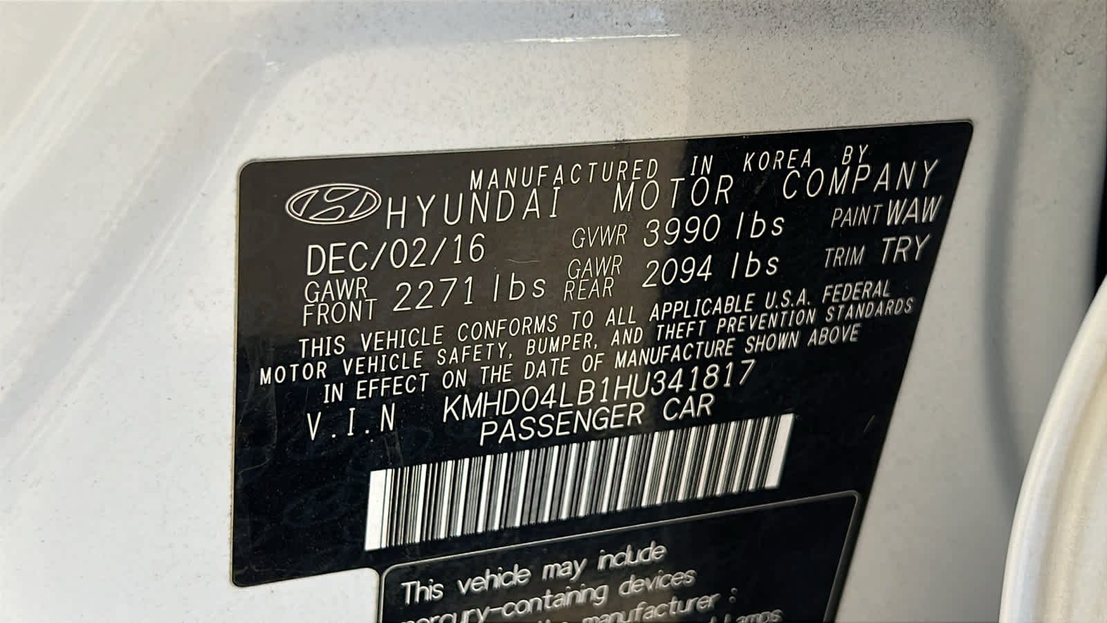 Used 2017 Ceramic White Hyundai Sport image 21