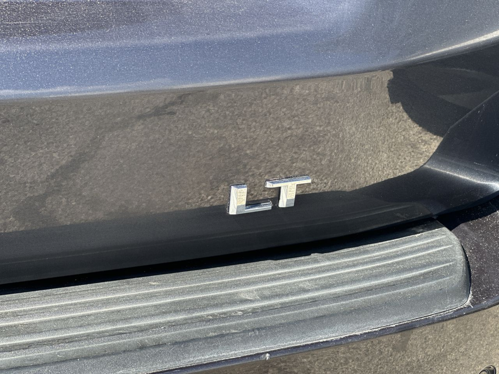 Used 2025 Gray Chevrolet LT image 46