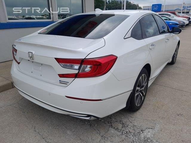 Used 2019 Platinum White Pearl Honda Touring image 8