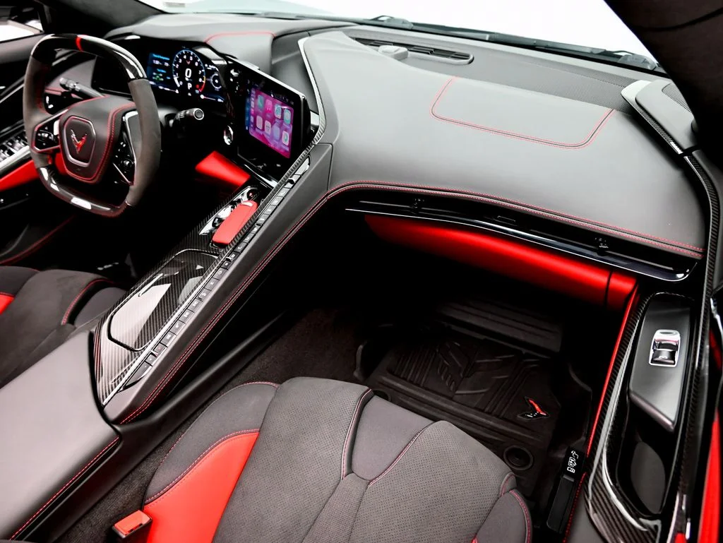 Used 2024 Gray Metallic Chevrolet Z06 image 14