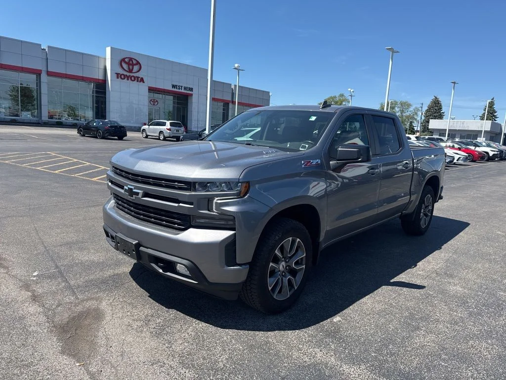 Used 2021 Gray Chevrolet RST image 5