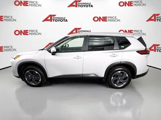 Used 2025 Silver Nissan SV image 4