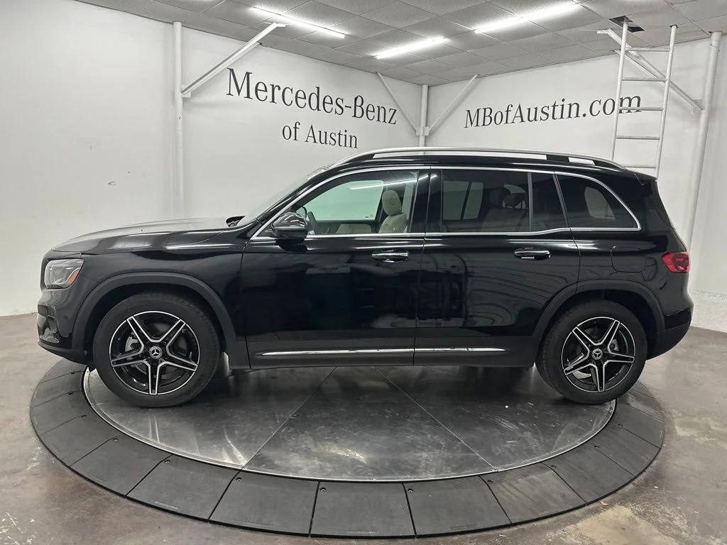 New 2026 Black Mercedes-Benz GLB 250 image 4