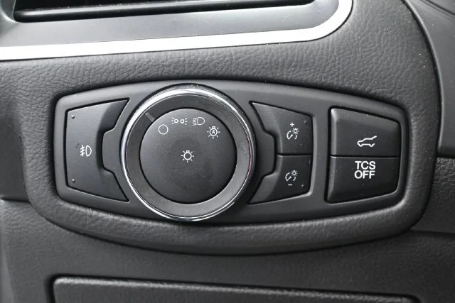 Used 2024 Oxford White Ford SEL image 13