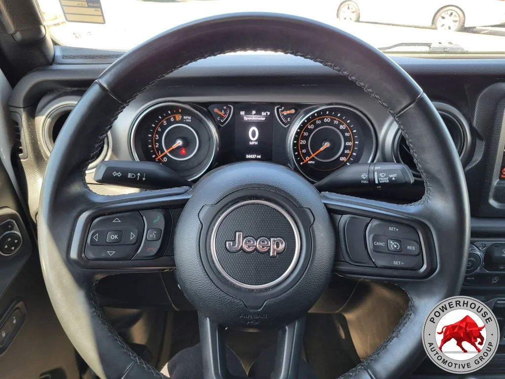 Used 2022 White Jeep Sport image 33