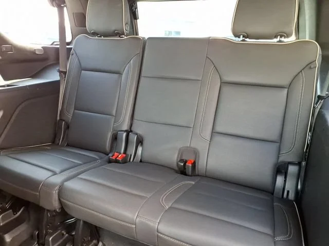 Used 2025 Sterling Gray Metallic Chevrolet Premier image 11