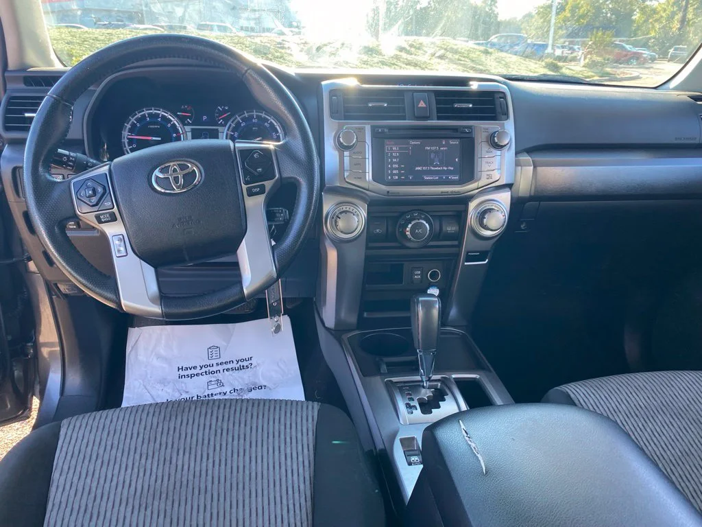 Used 2016 Gray Toyota SR5 image 9