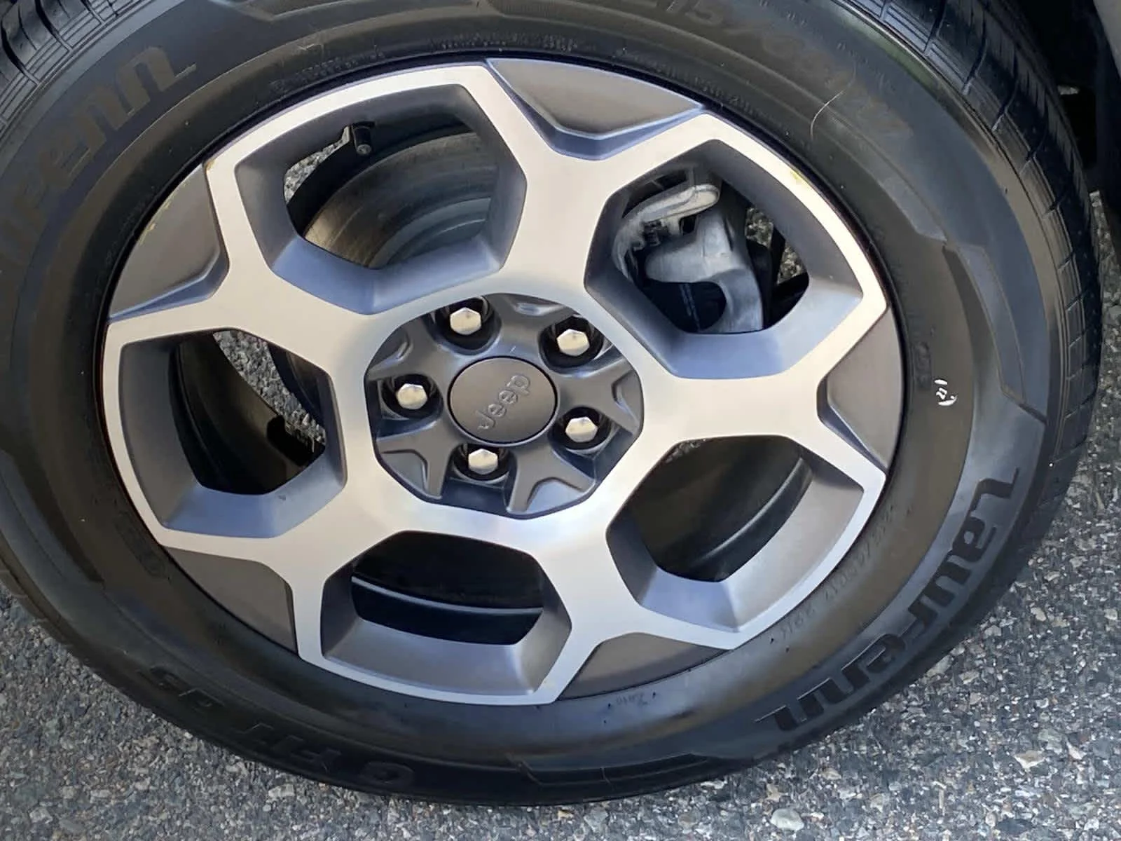 Certified Used 2022 Sting-Gray Clearcoat Jeep Trailhawk image 28