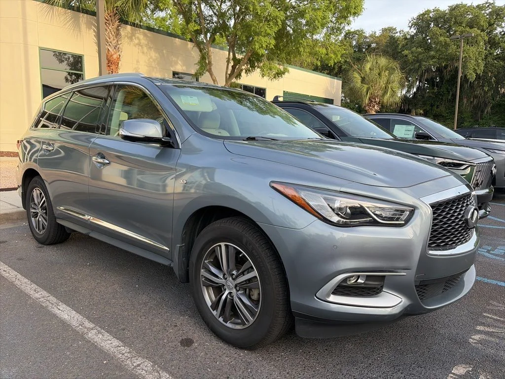 2016 INFINITI QX60 3.5 AWD's photo