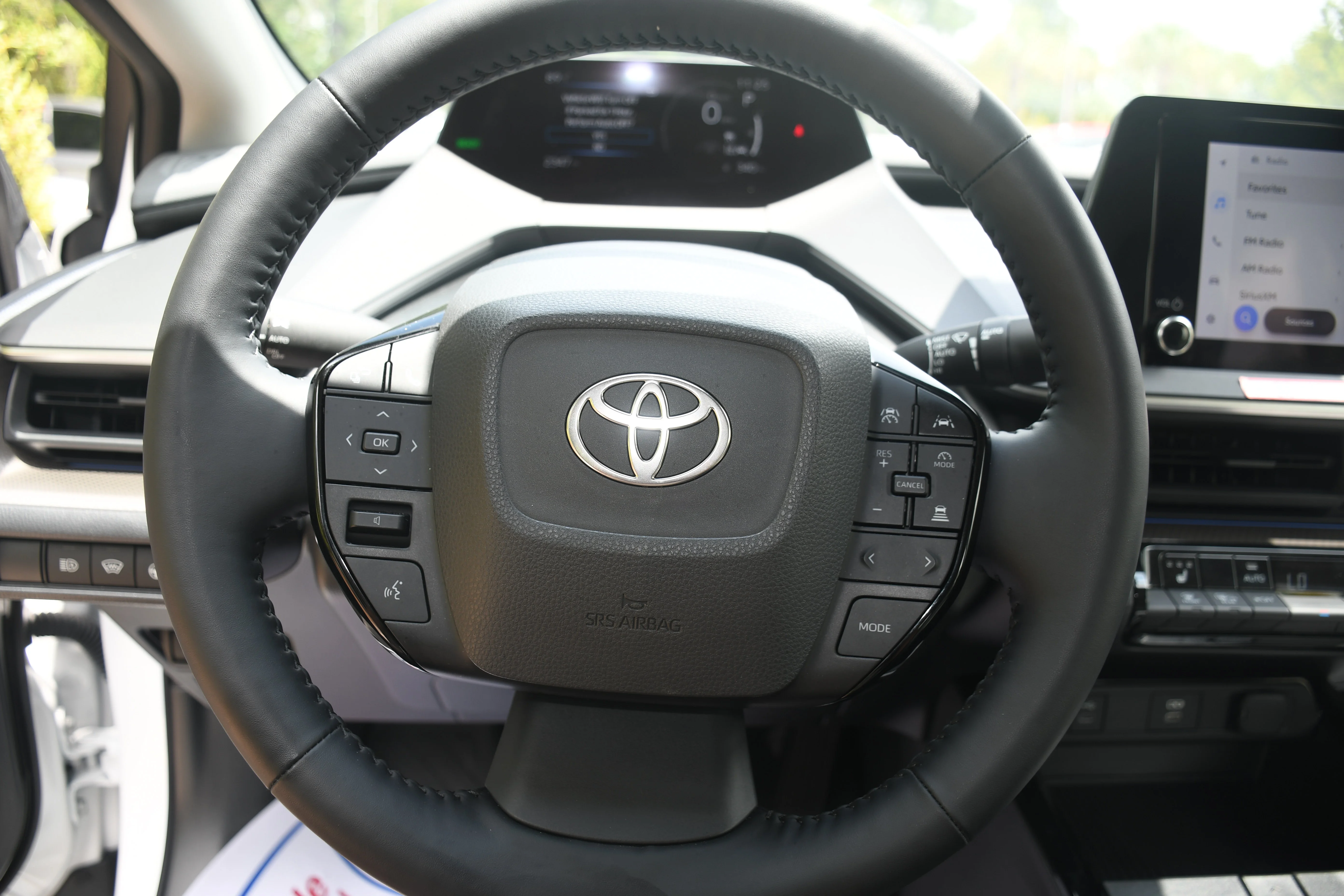 Used 2025 Beige Toyota XLE image 12