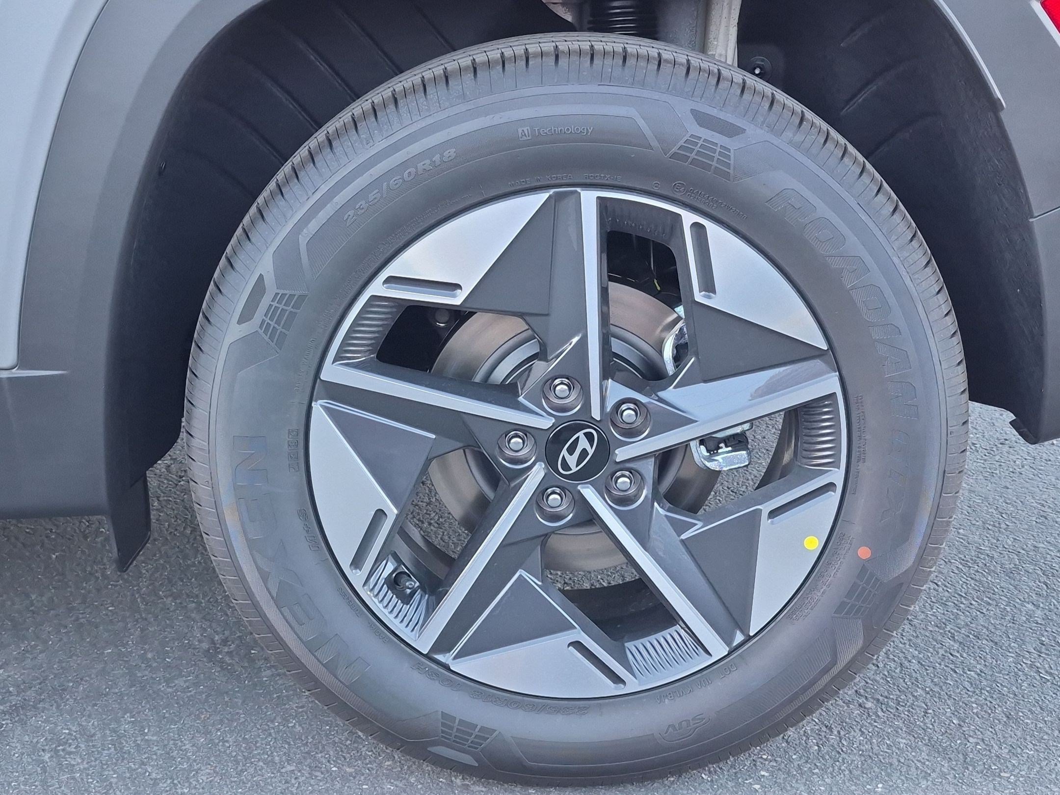 New 2026 Shimmering Silver Hyundai SEL AWD image 24