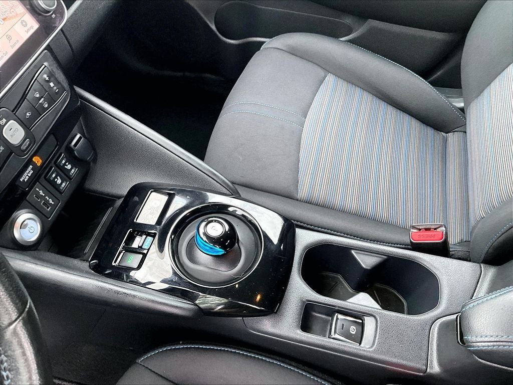 Used 2024 Blue Nissan SV Plus image 20