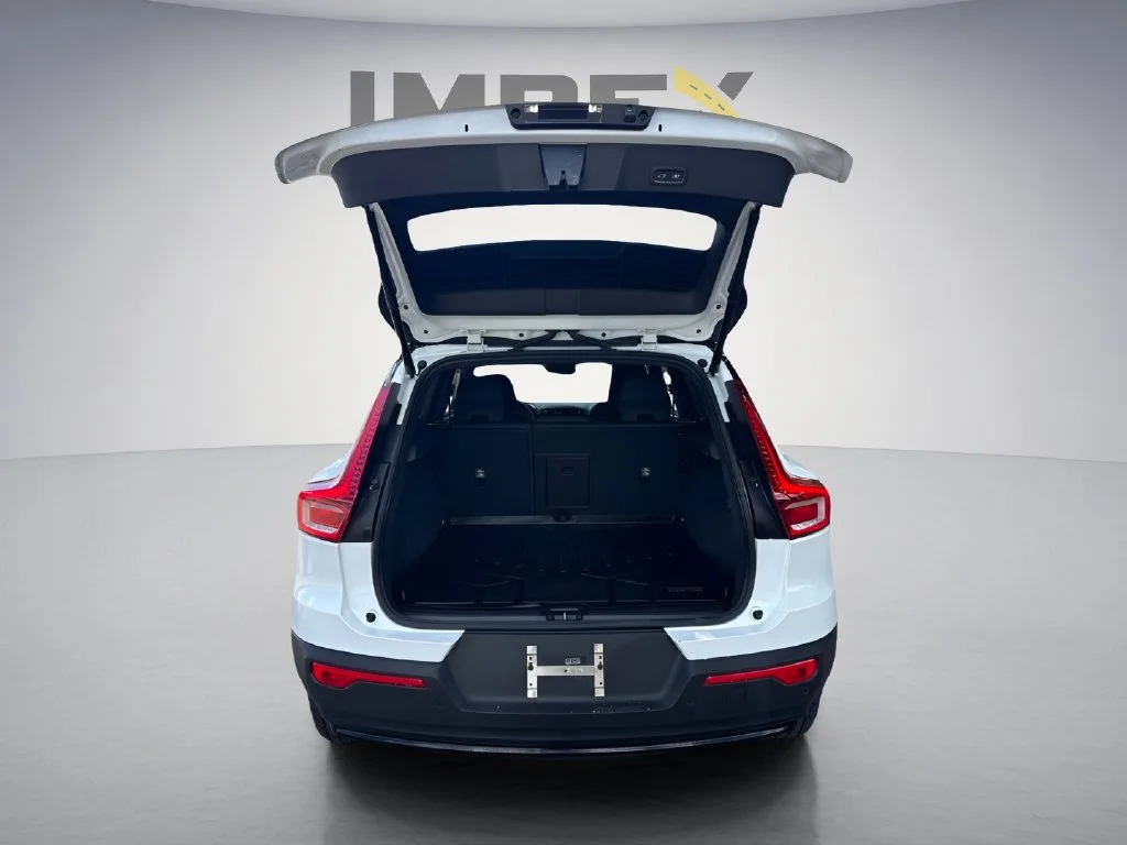 Used 2023 White Volvo Ultimate image 27