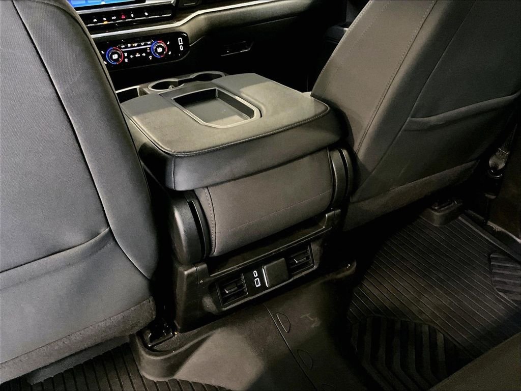 Used 2025 Gray Chevrolet LT image 28