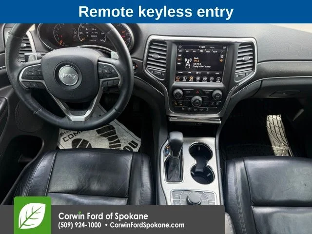 Used 2018 Velvet Red Pearlcoat Jeep Limited image 3