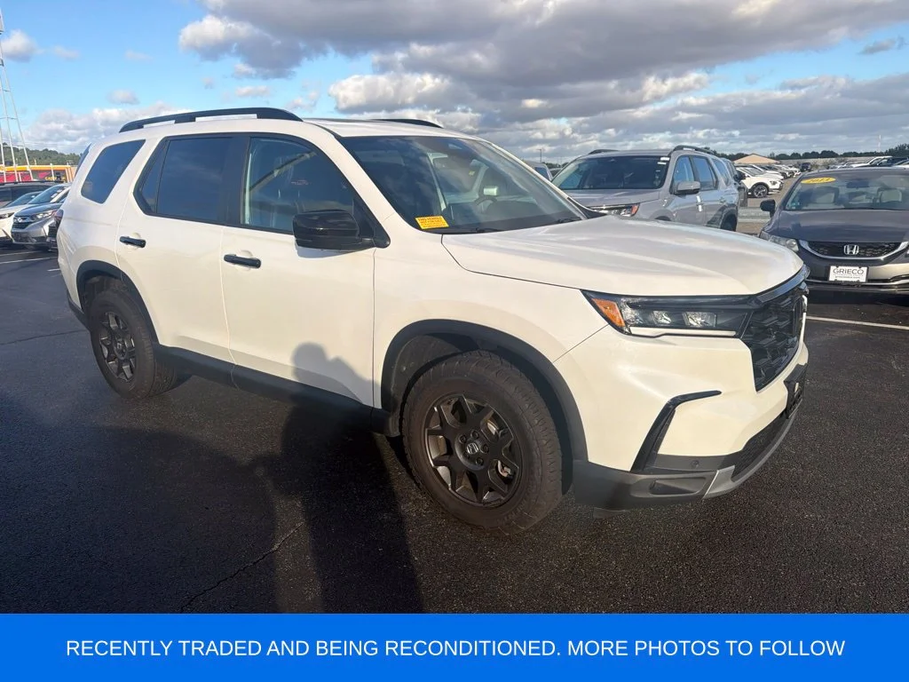 Used 2025 White Honda TrailSport image 1