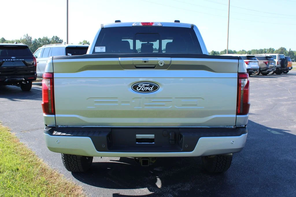 New 2026 Iconic Silver Metallic Ford XLT image 11