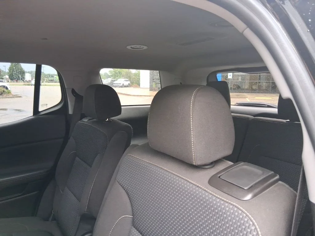 Used 2020 Ebony Twilight Metallic GMC SLE image 33