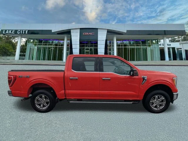 Used 2023 Red Ford XLT image 2