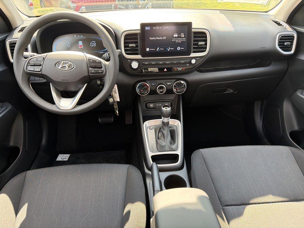 New 2026 White Hyundai SE image 22