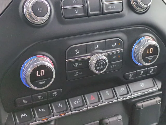 Used 2019 White GMC Denali image 19