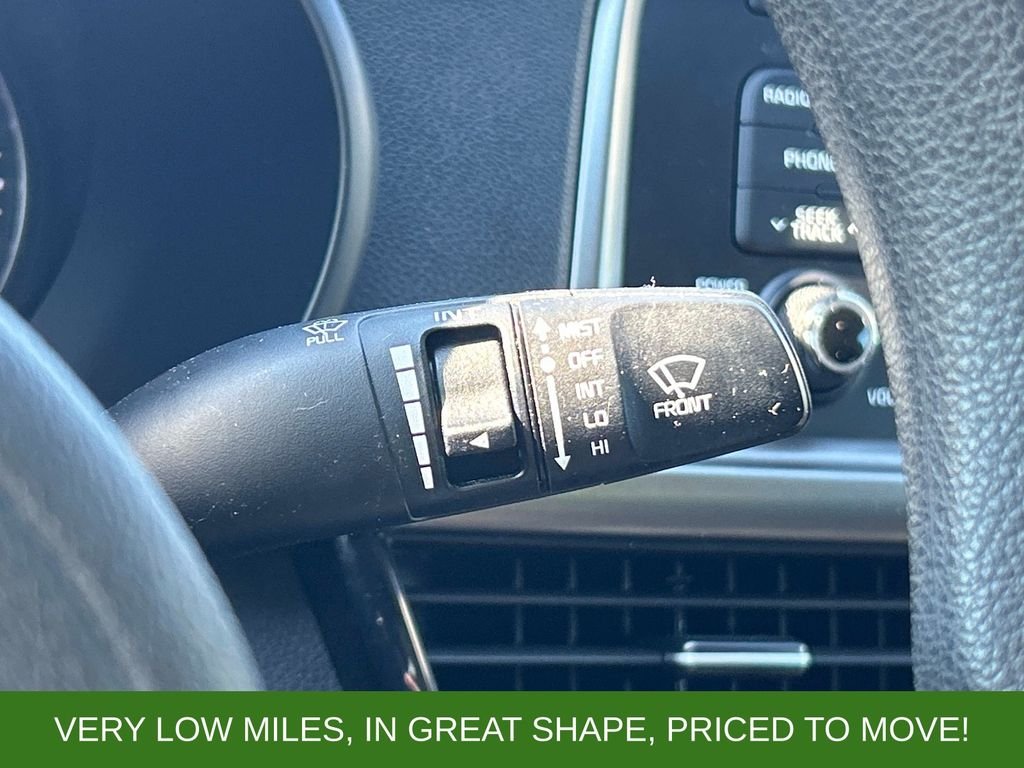 Used 2017 Silver Kia LX image 30