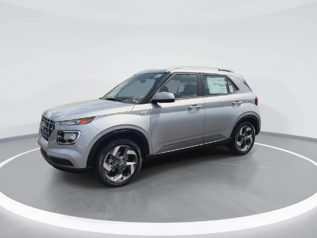 Used 2026 Silver Hyundai SEL image 4