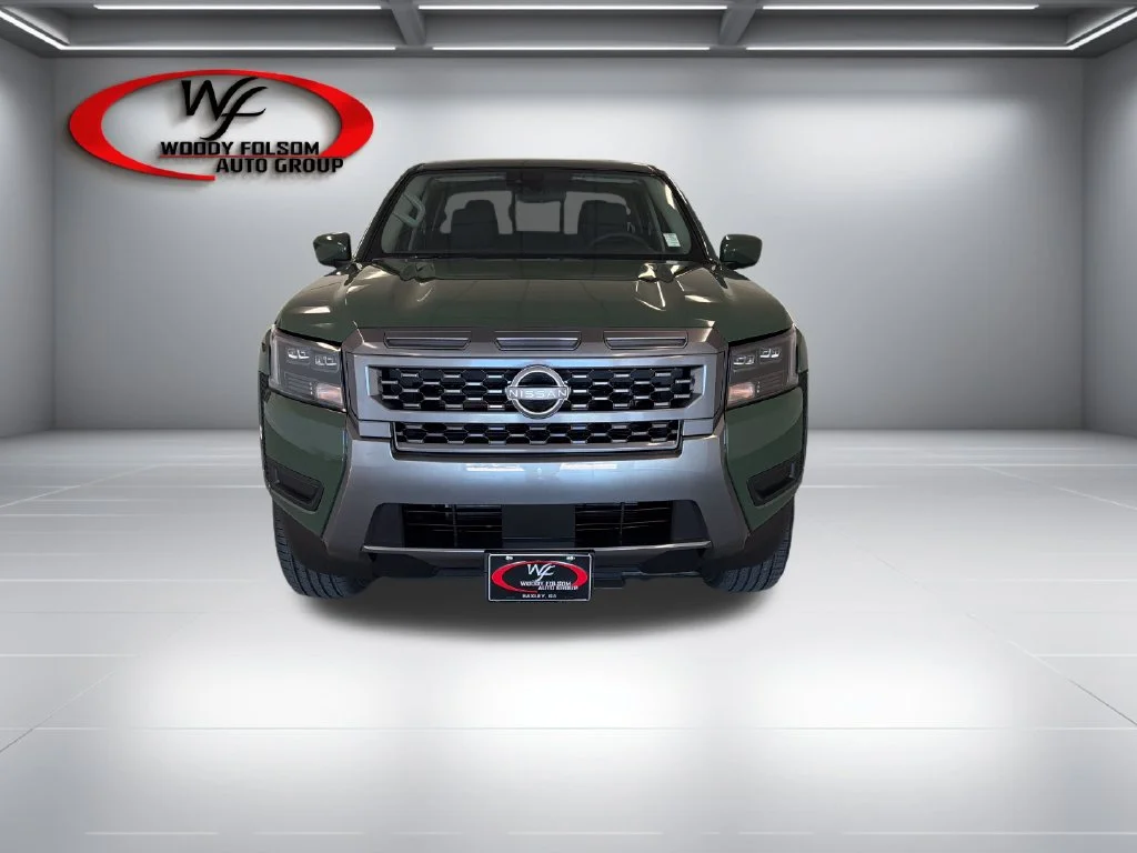 New 2027 Green Nissan SV image 2