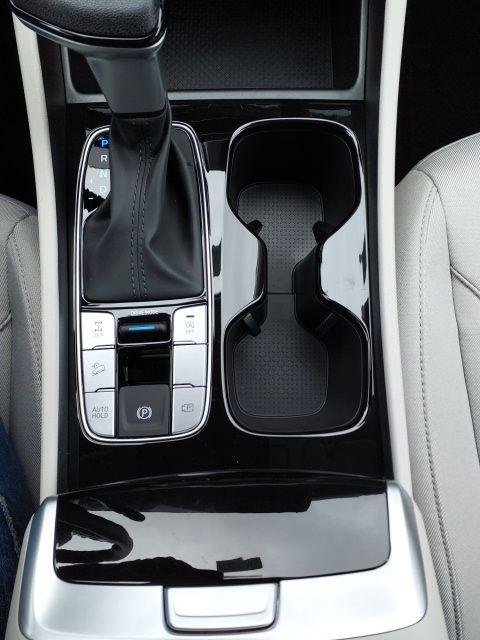 New 2026 Phantom Black Hyundai SE image 24